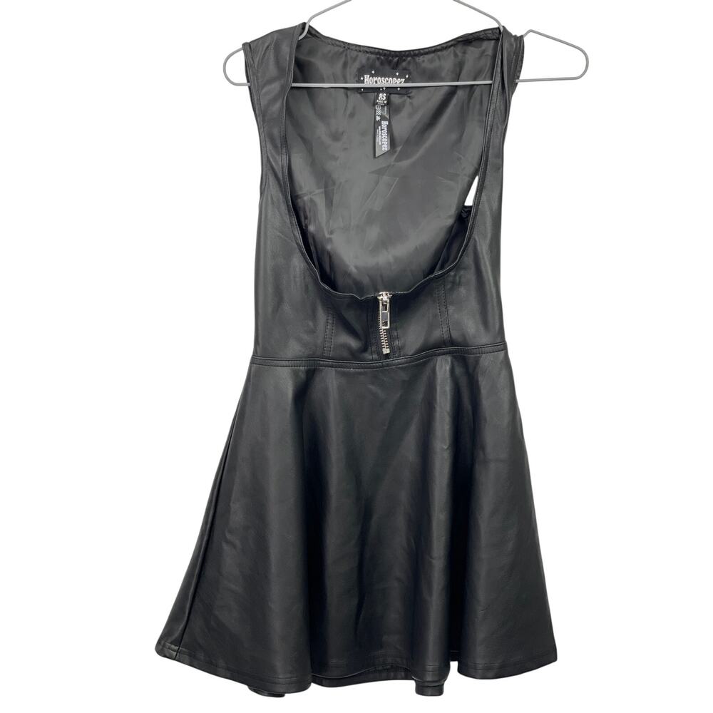Horoscopez Women's Black Sleeveless Faux Leather Front Zip Flared Mini Dress XS